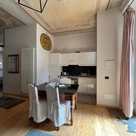 Veronajourneys Emilei Апартаменты Верона