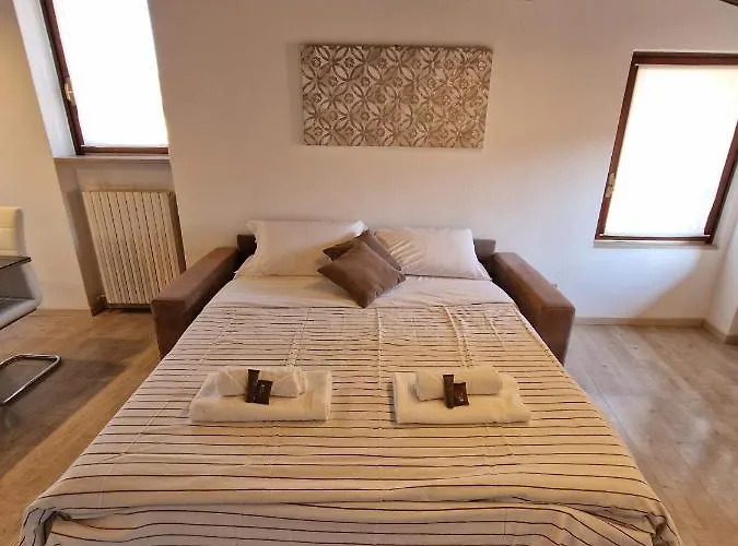 Veronajourneys Emilei شقة