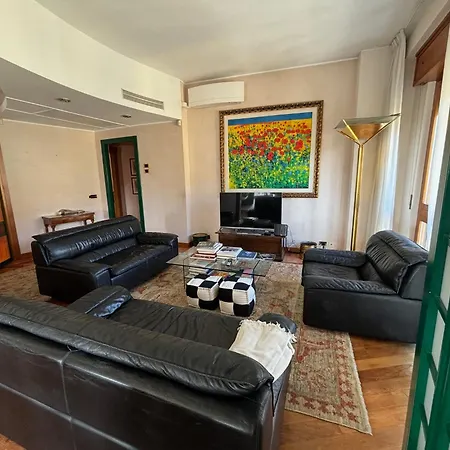 Apartment Veronajourneys Emilei