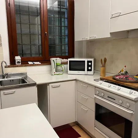 Daire Veronajourneys Emilei